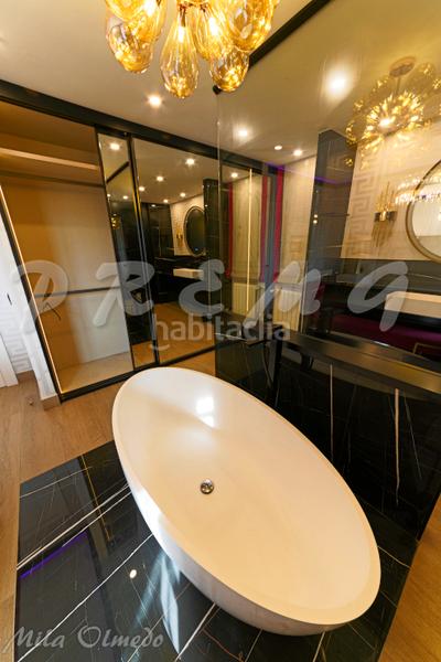 Foto efea2f7b-4901-4555-83a0-2a4175f11bc6. Chalet avec chauffage parking piscine dans Los Pinos Algeciras