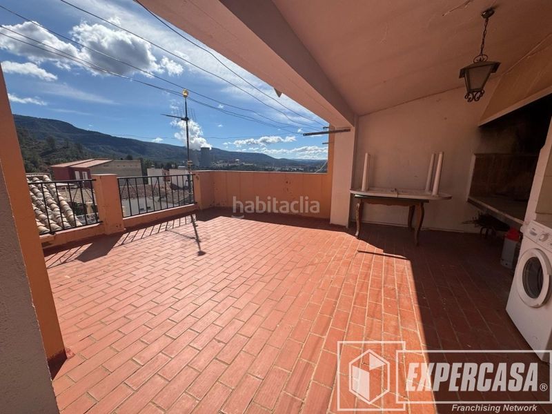 Foto df2fa922-5d7b-413e-9d4c-e9671132b701. Masía en Cofrentes
