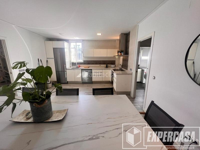 Foto 407e6b05-de63-4ce7-9de7-d424c8efc6e1. Casa con parcheggio in El Cabanyal-El Canyamelar Valencia