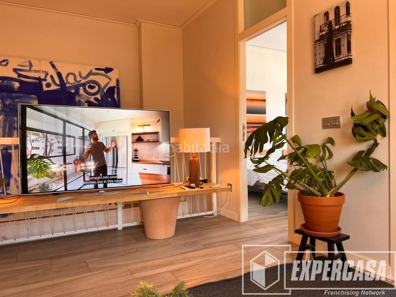 Foto 7bf4b713-8eaf-422c-bbb8-6c28d0b7f50b. Casa con parcheggio in El Cabanyal-El Canyamelar Valencia