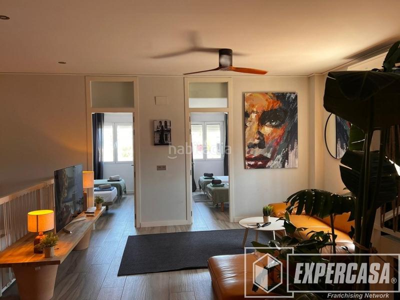 Foto ea0c35b6-432a-4102-a905-f18e6fdf9353. Casa con parcheggio in El Cabanyal-El Canyamelar Valencia