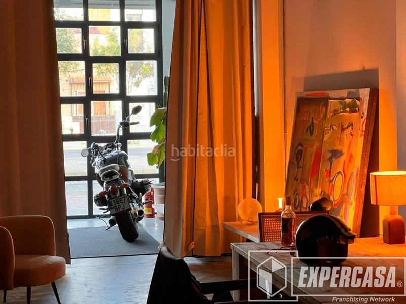 Foto f76dbc4c-6ce7-496e-af42-d39ee51177c8. Casa con parcheggio in El Cabanyal-El Canyamelar Valencia