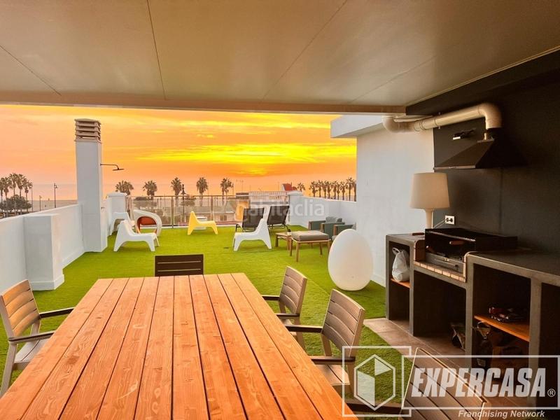 Foto 8842b3a3-0ad2-4794-be89-00cccec7dda5. Maison avec parking dans El Cabanyal-El Canyamelar Valencia