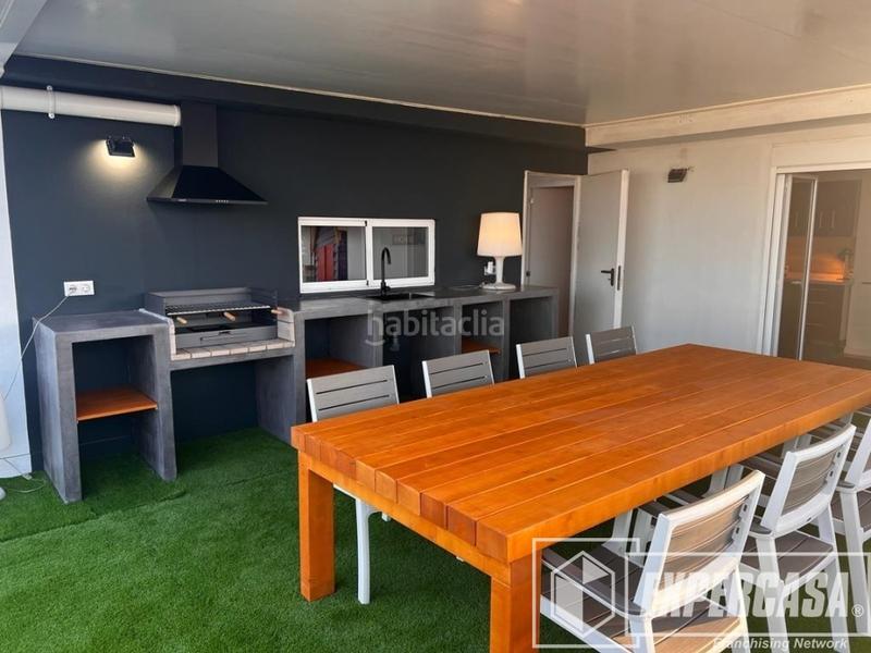 Foto 9d3fe103-7401-4922-8828-b6490cdf1ebe. Maison avec parking dans El Cabanyal-El Canyamelar Valencia