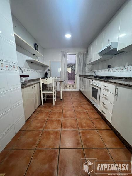 Foto 04cf7cf6-71f8-48df-b3db-07dd3a447eb2. Appartamento con parcheggio in Aldaia