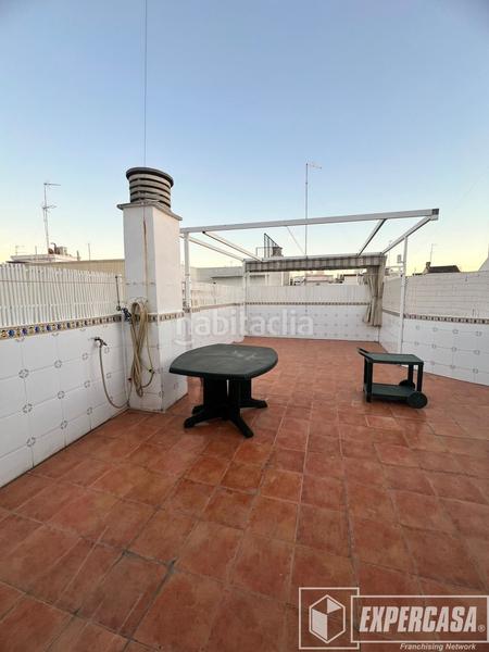 Foto b1fd61ae-4291-4f1b-9f44-a887eafa8520. Casa amb aparcament a Alaquàs