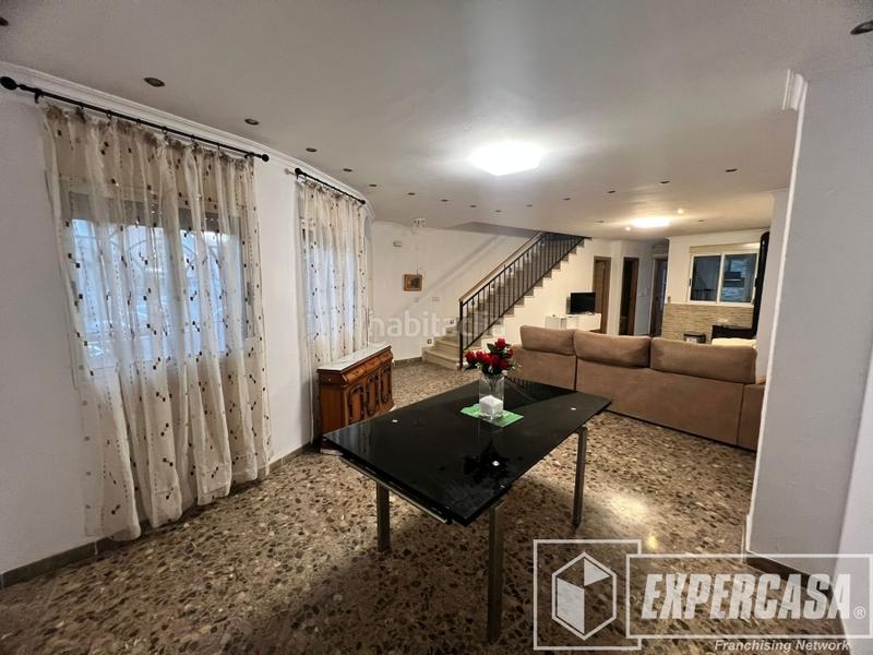 Foto b9e01165-2e5a-4083-97d5-c81b4b7d8a97. Casa en Alaquàs