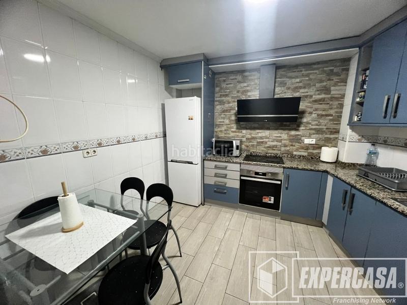 Foto c85276d1-1bb9-4994-8e97-1d4f22e95b22. Casa en Alaquàs