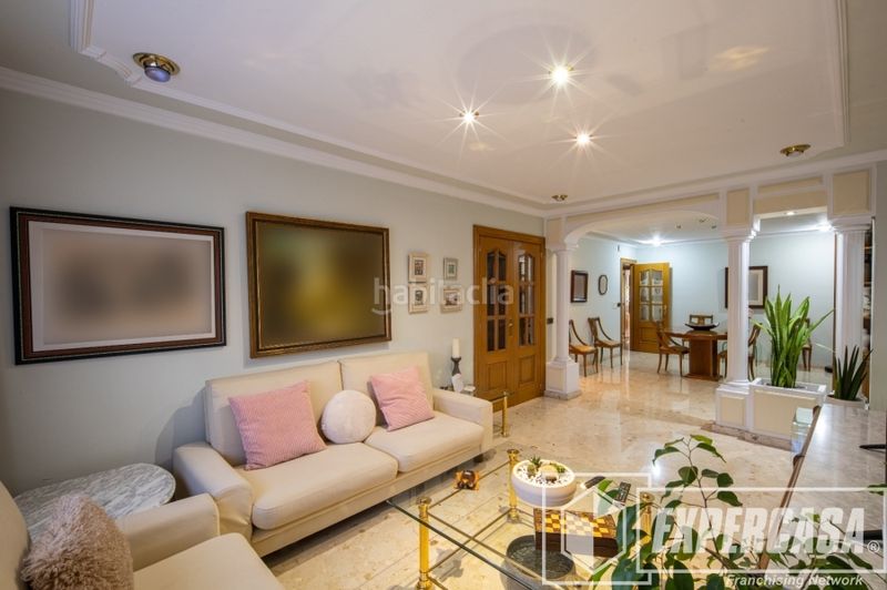 Foto 0f533aff-409c-4b0d-86a4-1b0cf3d96a76. House with parking pool in Alaquàs