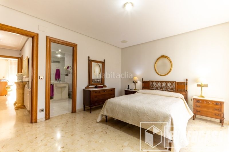 Foto 5cbce669-cce9-44eb-86f9-c6813f979c6d. House with parking pool in Alaquàs