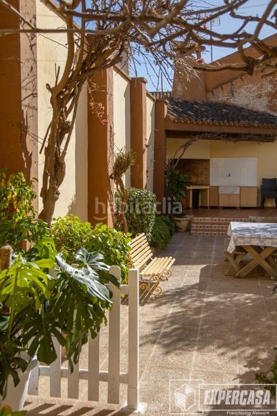 Foto a30d2b27-d8bc-4af8-98ca-4accd3d6f89b. House with parking pool in Alaquàs