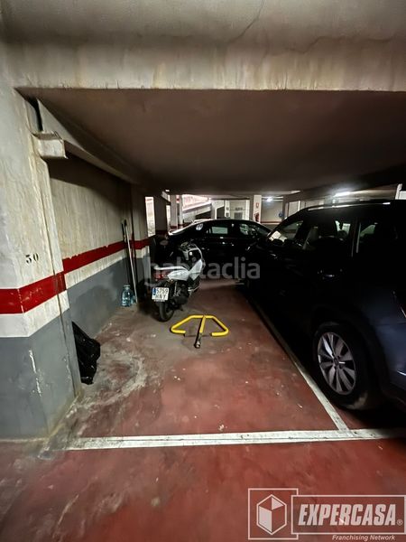 Foto 577d8140-4da6-4b87-8614-2a259b3decfb. Aparcament cotxe a Alaquàs