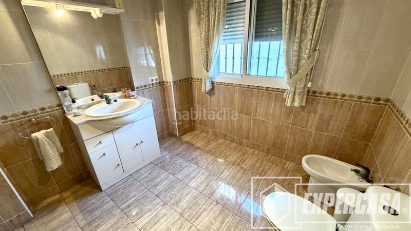 Foto b37cacf3-fee2-4e14-b0a4-f48e39dc3dd5. Casa en Alaquàs
