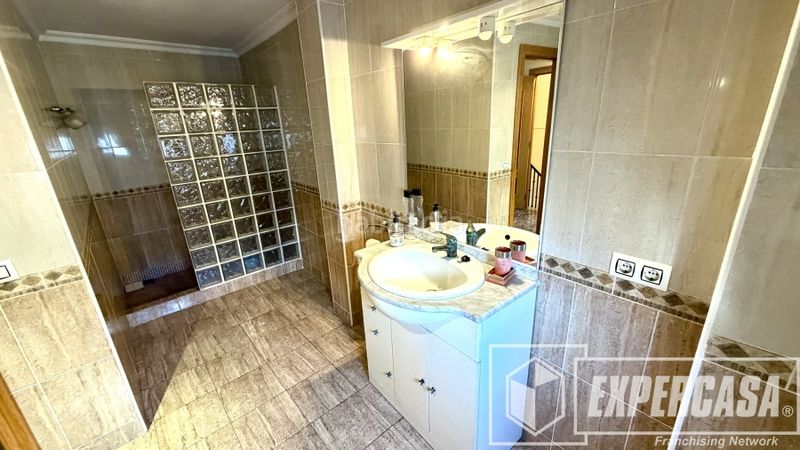 Foto ce0111c4-0017-4372-afc4-6df50f1ca277. Casa en Alaquàs