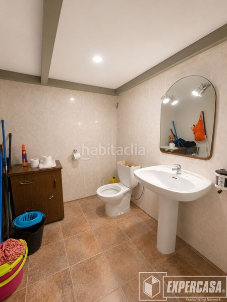 Foto 19b0d7ff-d423-423e-81dc-5d10dd86e2e0. Local comercial a Aldaia