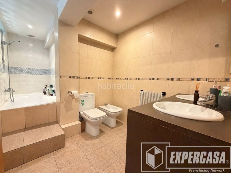 Foto bf5eef8f-3727-47c3-b253-1c92ea347396. Piso en Benetússer