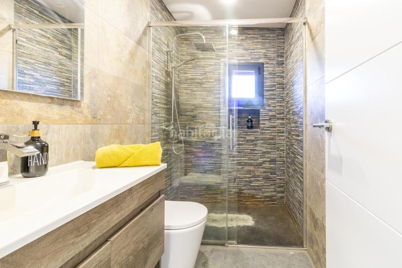 Foto cdf5faf8-a6b6-44a1-b5cd-3b9fc7197998. Casa in Palau-solità i Plegamans