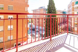 Etagenwohnung  Carrer lleida. Piso en santa perpetua cerca de supeco