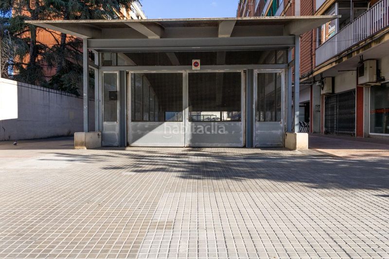 Foto ebf1680b-b4c4-4ec9-b13c-a6d760ac98e8. Autoparkplatz in Llagosta (La)