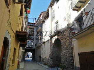 Casa adossada a Organyà