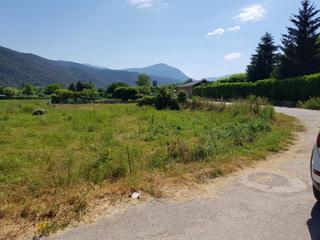 Terreny residencial  Sota palau. Huerto en parc del segre
