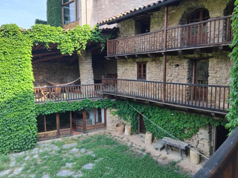 Foto 015030bc-88f3-4218-b2a6-34e6e8cf07f3. Masia amb calefacció aparcament a Arsèguel