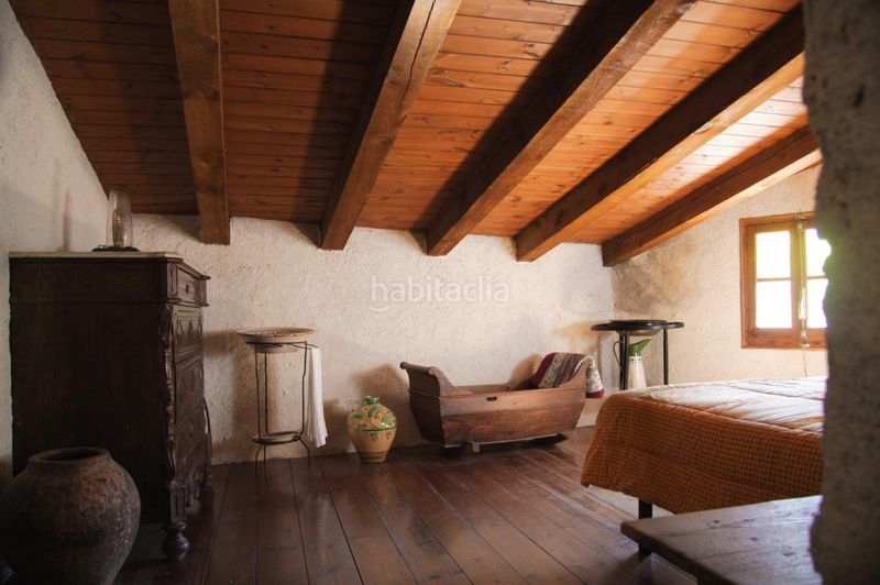 Foto 1a2427d0-5821-4c2c-8752-2d248a2ffa1e. Masia amb calefacció aparcament a Arsèguel