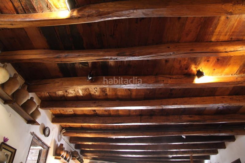 Foto 1e6dedb4-a9eb-4bf6-8cd2-34187a4379f5. Masia amb calefacció aparcament a Arsèguel