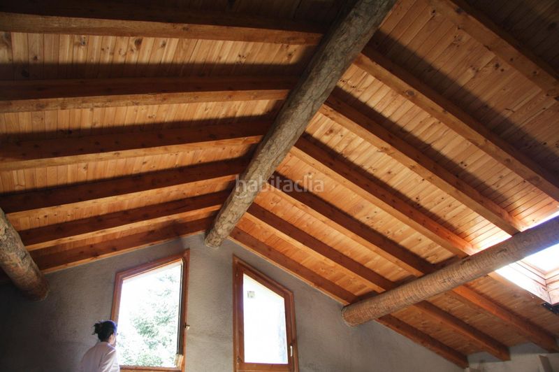 Foto 3c9afc7c-850c-4ebf-b718-55145bfa27f0. Masia amb calefacció aparcament a Arsèguel