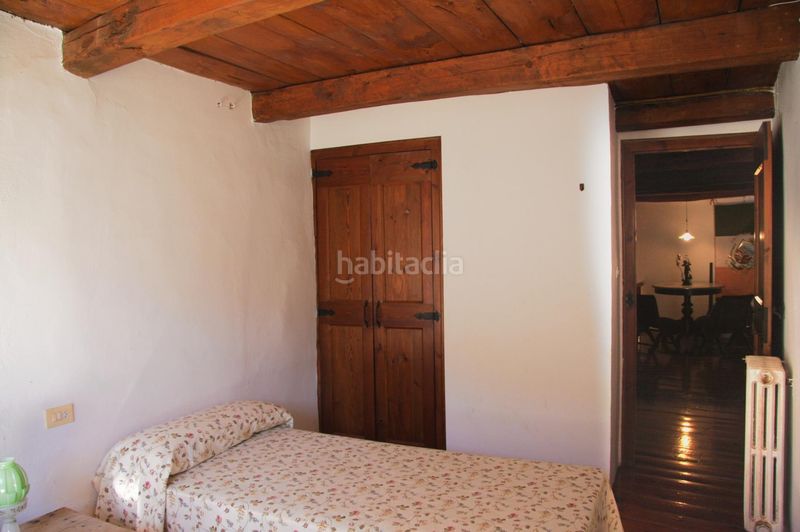 Foto 4407452f-1837-46b1-8921-9677d105eb22. Masia amb calefacció aparcament a Arsèguel