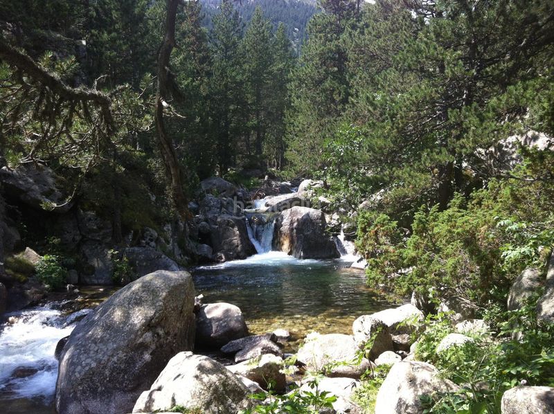 Foto 89ee4731-dcfe-4275-8aaf-a1e3e6012c9f. Masia amb calefacció aparcament a Arsèguel