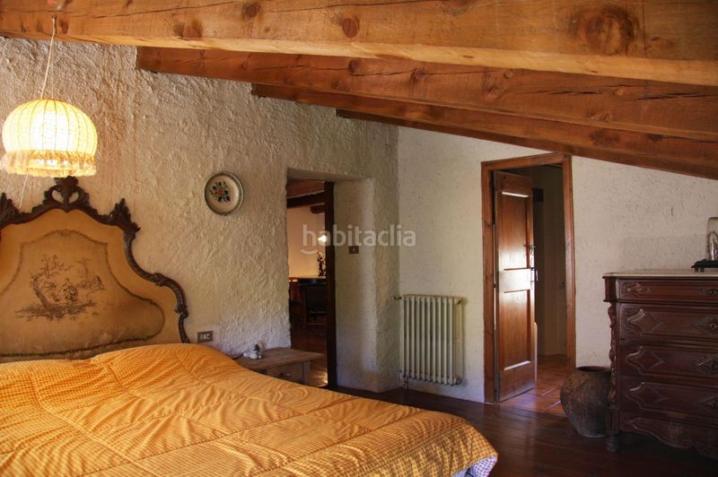 Foto bec08207-6902-450d-a407-0137cf355caa. Masia amb calefacció aparcament a Arsèguel