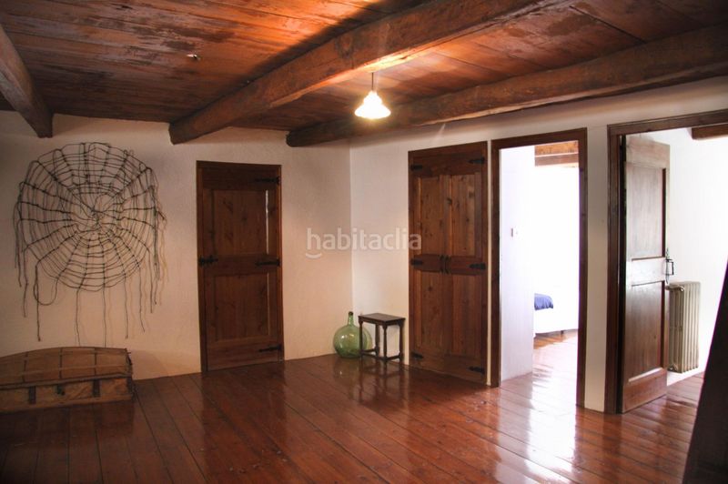 Foto bf086295-27aa-4206-b128-ca1c06546a48. Masia amb calefacció aparcament a Arsèguel