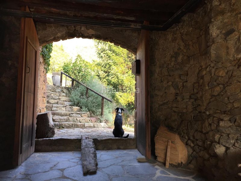 Foto c2f85743-37a1-4691-b5ad-14afdcbe2df9. Masia amb calefacció aparcament a Arsèguel