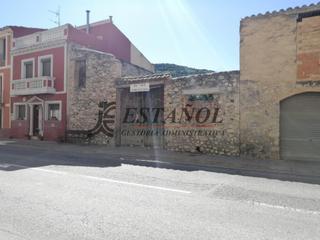 Masia a Organyà