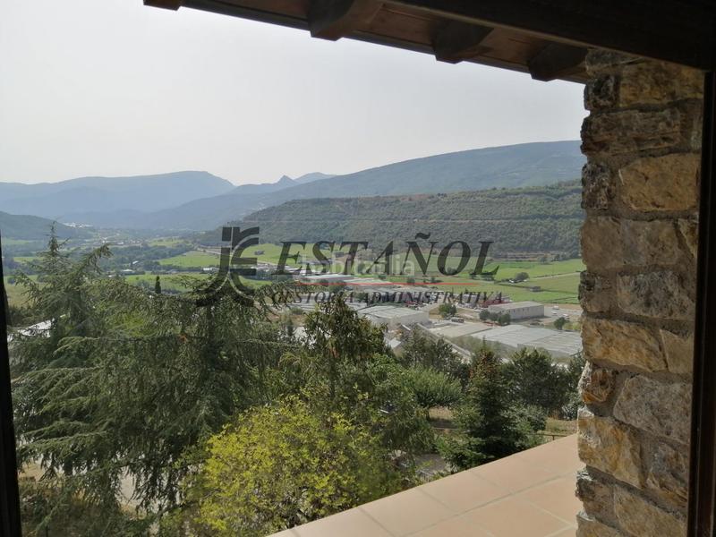 Foto a5a69028-6d80-4dd3-ba36-59b6f5632283. House with heating parking in Montferrer i Castellbò
