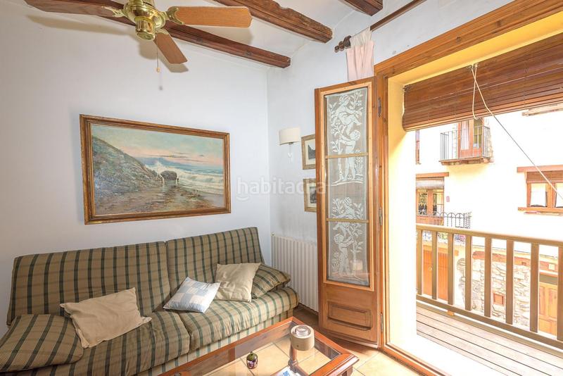 Foto 4de9cd98-cebc-41f0-b272-de87b7b2d6b1. Country house with heating parking in Organyà