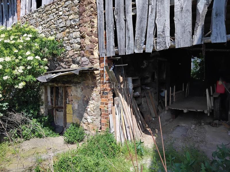 Foto f1d95136-b660-45fc-9097-c13f2c49017e. Masía en Ribera d´Urgellet