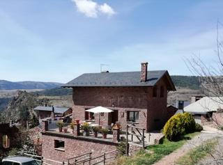 Masia a Montferrer i Castellbò