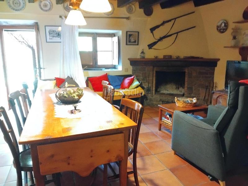 Foto ca1256e7-6023-49e4-be00-b691756aa8b8. Casa amb aparcament a Cava