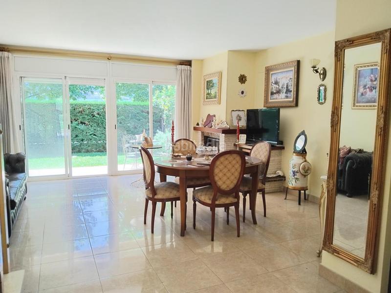 Foto 35752cb4-e361-4886-a9e2-d46f50dac1e4. Casa adossada amb calefacció aparcament a Seu d´Urgell (La)