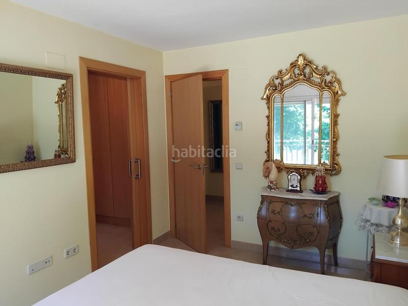 Foto aca98376-a7e7-4502-8bef-b40e3b0ad913. Casa adossada amb calefacció aparcament a Seu d´Urgell (La)