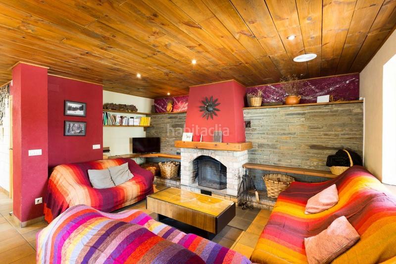 Foto 19815edc-ab09-4c78-b0e0-366563fba292. Masia amb calefacció aparcament a Cava