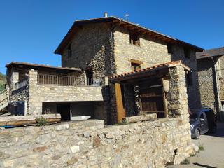 Masía  Canaleta. Magnícfica casa rural a ansovell