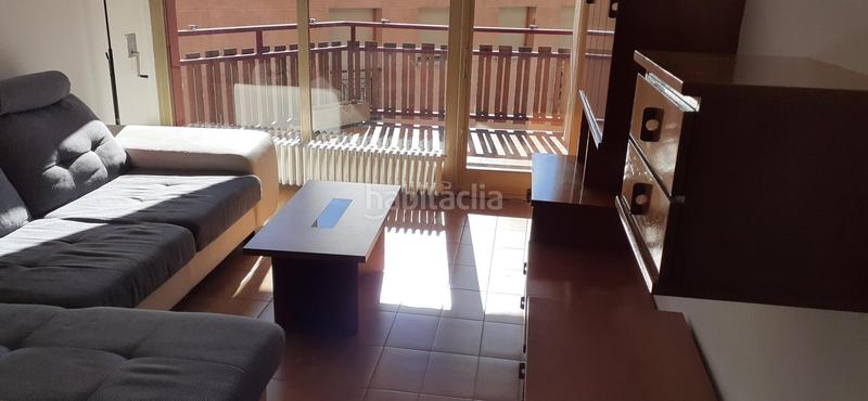 Foto 597c46d9-f513-44a8-aa9d-185c8d879128. Lloguer pis amb calefacció aparcament a Seu d´Urgell (La)