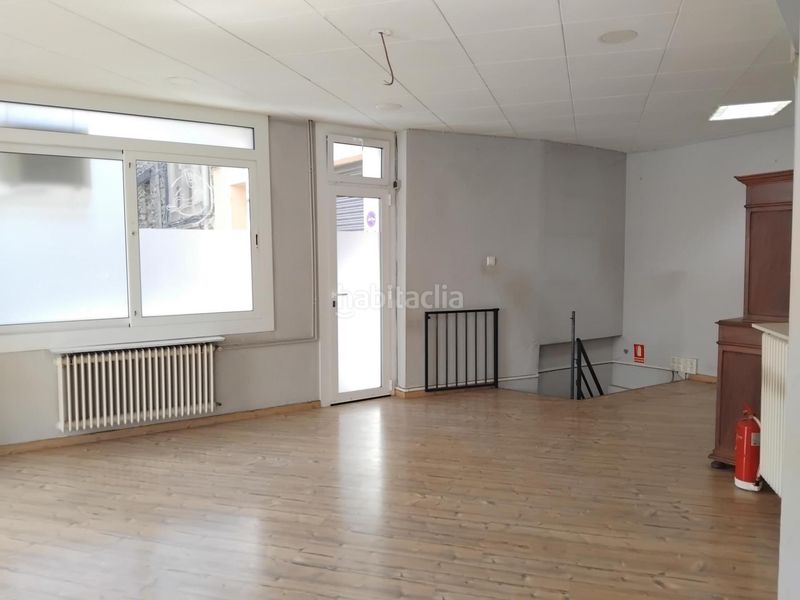 Foto f56377bb-7f5a-44b6-b35c-0cd0920c4508. Local comercial a Seu d´Urgell (La)