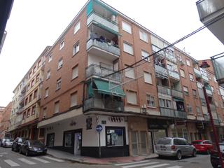 Pis  Calle santa teresa de jesús. Domus desarrollos inmobiliarios vende piso céntrico de 3 dormito