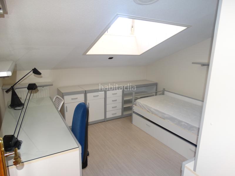 Foto 358ebc7a-bdd2-478b-9fe9-c7f0f89c2d23. Casa adosada domus desarrollos inmobiliarios vende chale muy céntrico, en el parque del ferial en Guadalajara