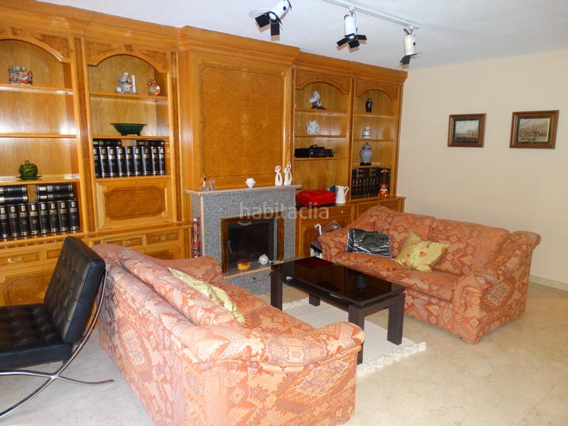 Foto c9fddf6c-4a05-4208-b3e7-e3a059fc6ae4. Casa adosada domus desarrollos inmobiliarios vende chale muy céntrico, en el parque del ferial en Guadalajara