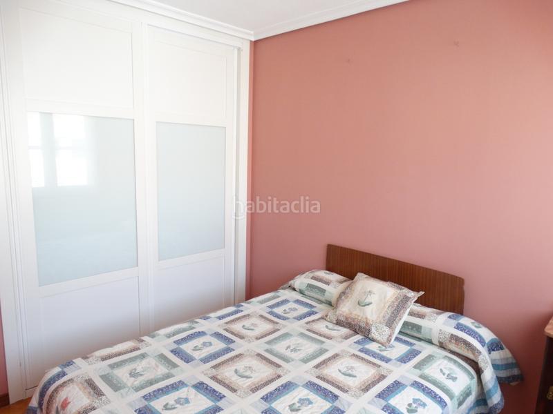 Foto fb20f992-7ea2-48f3-a395-f2a8a13102e2. Casa adosada domus desarrollos inmobiliarios vende chale muy céntrico, en el parque del ferial en Guadalajara
